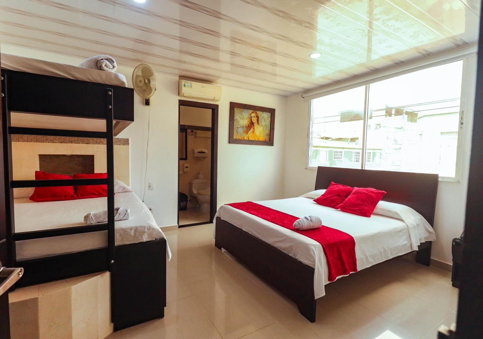 Hotel California Air Carepa Ngoại thất bức ảnh