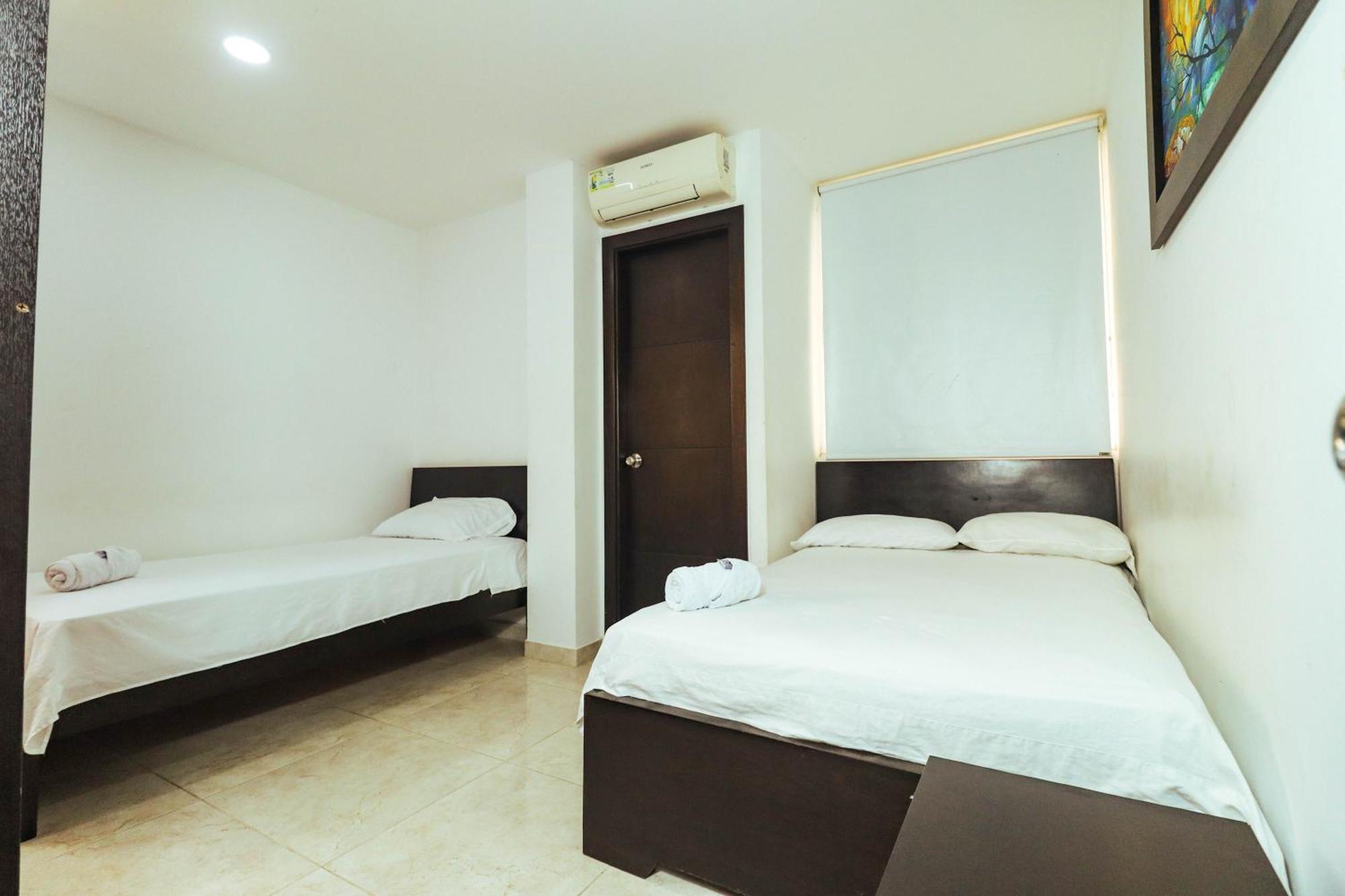 Hotel California Air Carepa Phòng bức ảnh