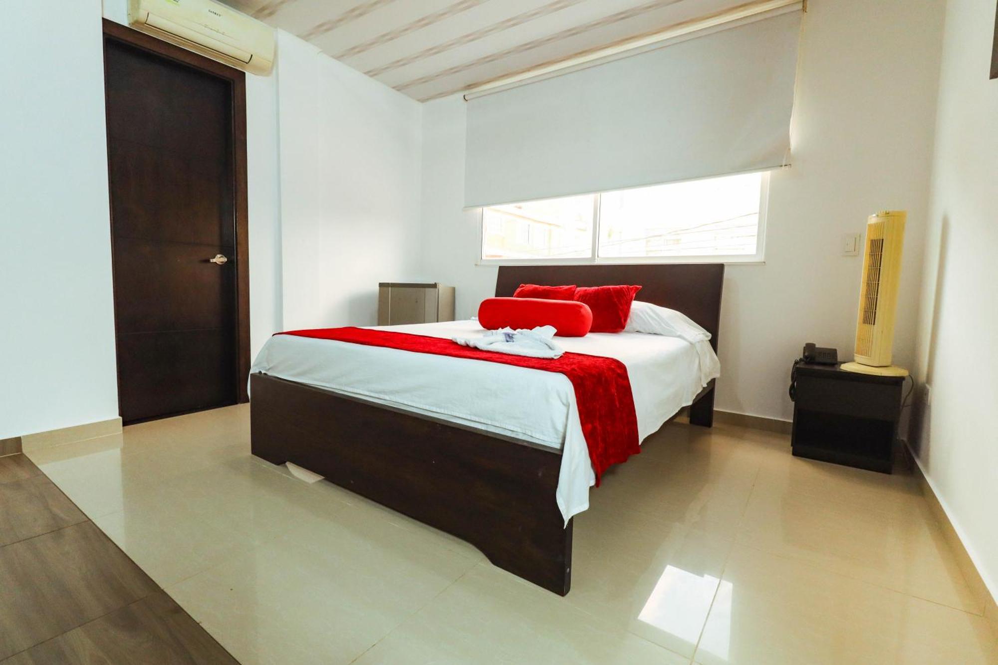 Hotel California Air Carepa Phòng bức ảnh