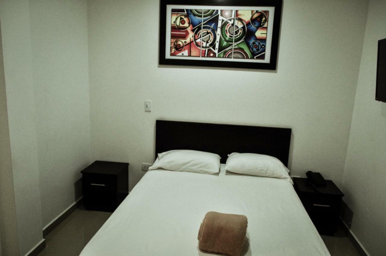 Hotel California Air Carepa Ngoại thất bức ảnh