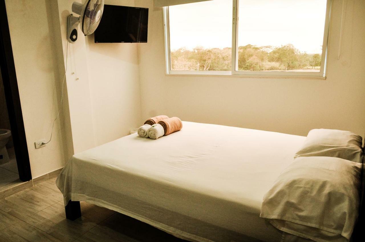 Hotel California Air Carepa Ngoại thất bức ảnh